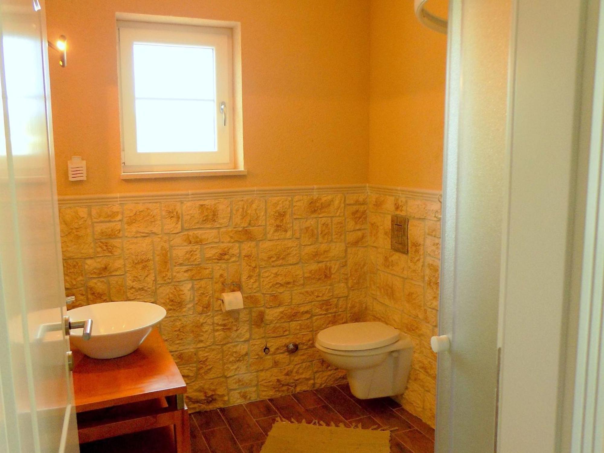 Lovely Villa With Pool, Wellness And Fenced Garden Rakalj Экстерьер фото